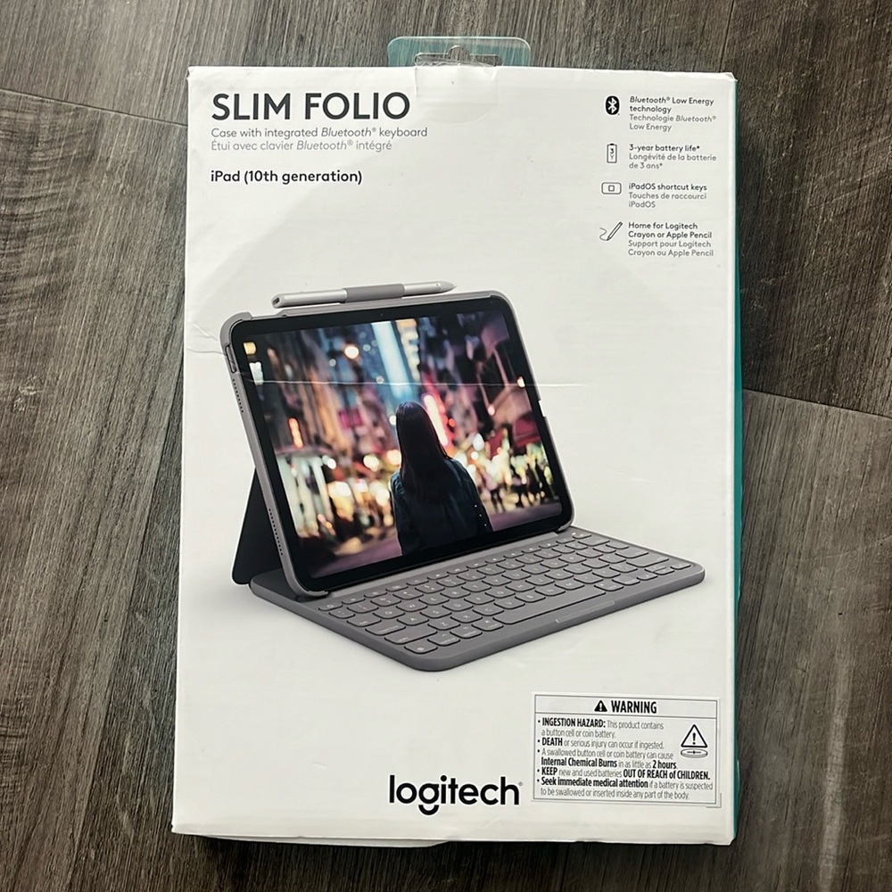 iPad case with Bluetooth keyboard